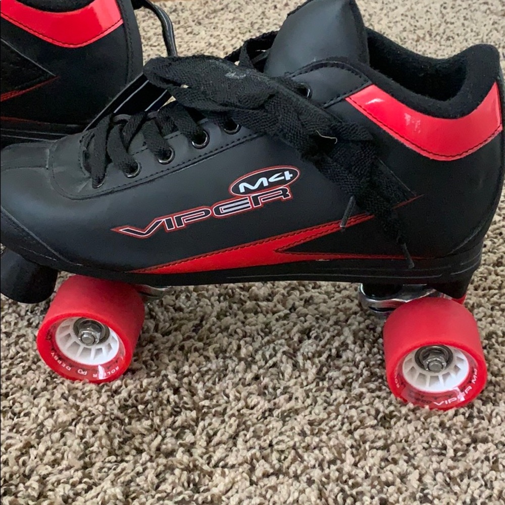 Roller derby skates